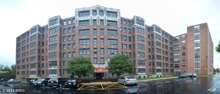 Building Photo - 3900 14th St NW