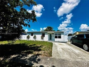 Building Photo - 800 N 69th Ave