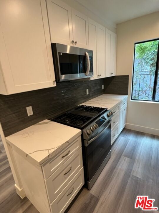 Foto del edificio - 11725 Darlington Ave