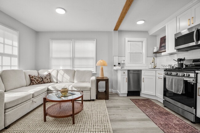 Foto del edificio - 149 E Main St