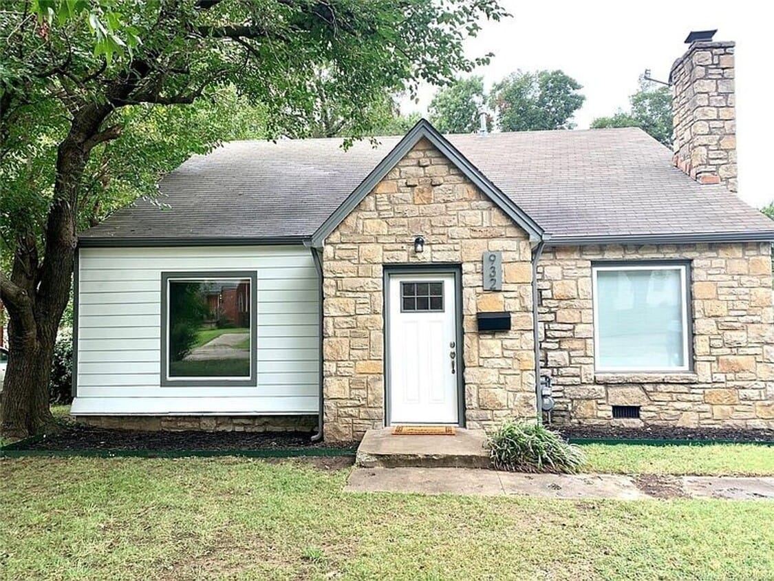 Primary Photo - 2 Bed 1 Bath Tulsa Rental Home - Available...