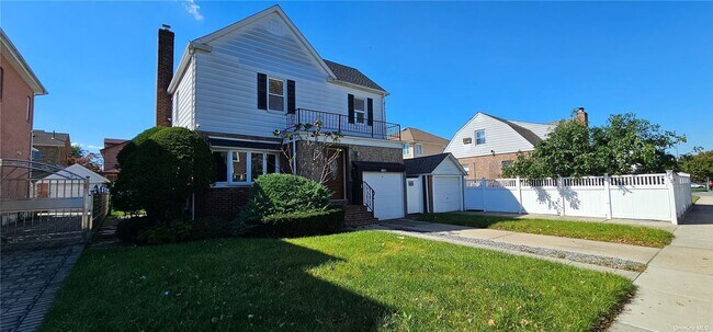 Building Photo - 69-14-69182 182nd St