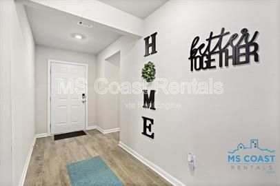 Foto del edificio - 9384 Cypress Lake Dr