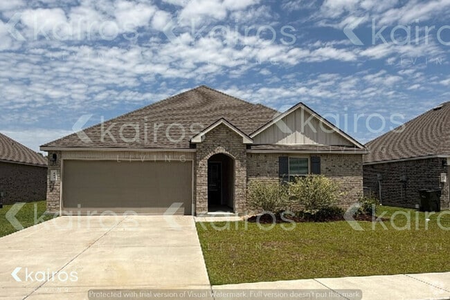 Building Photo - 403 Mango Dr
