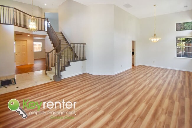 Building Photo - 4-Bedroom Home in Sought-After Tassajara R...