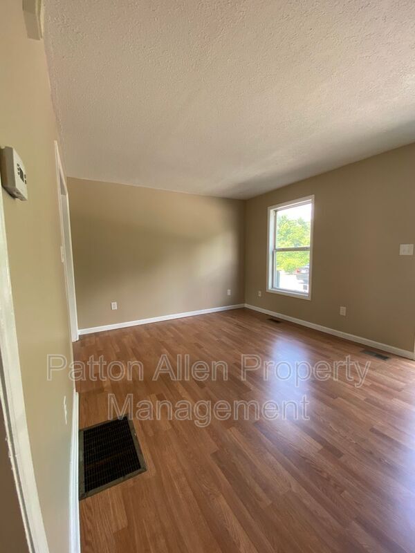 1 Wesley Branch Rd Unit Apt A, Asheville, NC 28806 Condo for Rent in