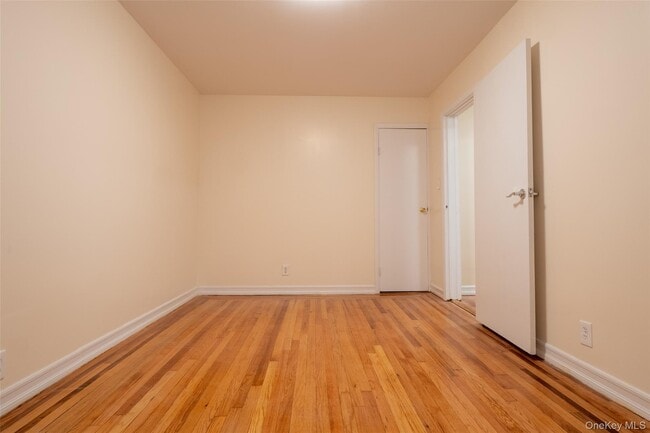 Foto del edificio - 34-58-58 90th St
