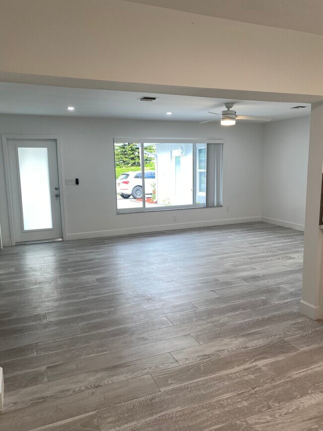 Living Space - 1730 NE 56th Ct
