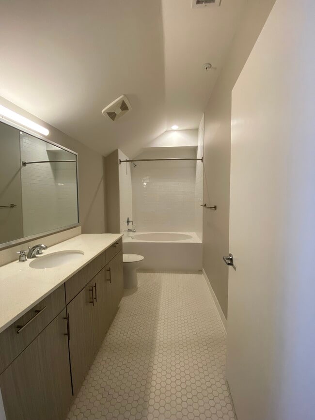 Building Photo - The Marine Residence