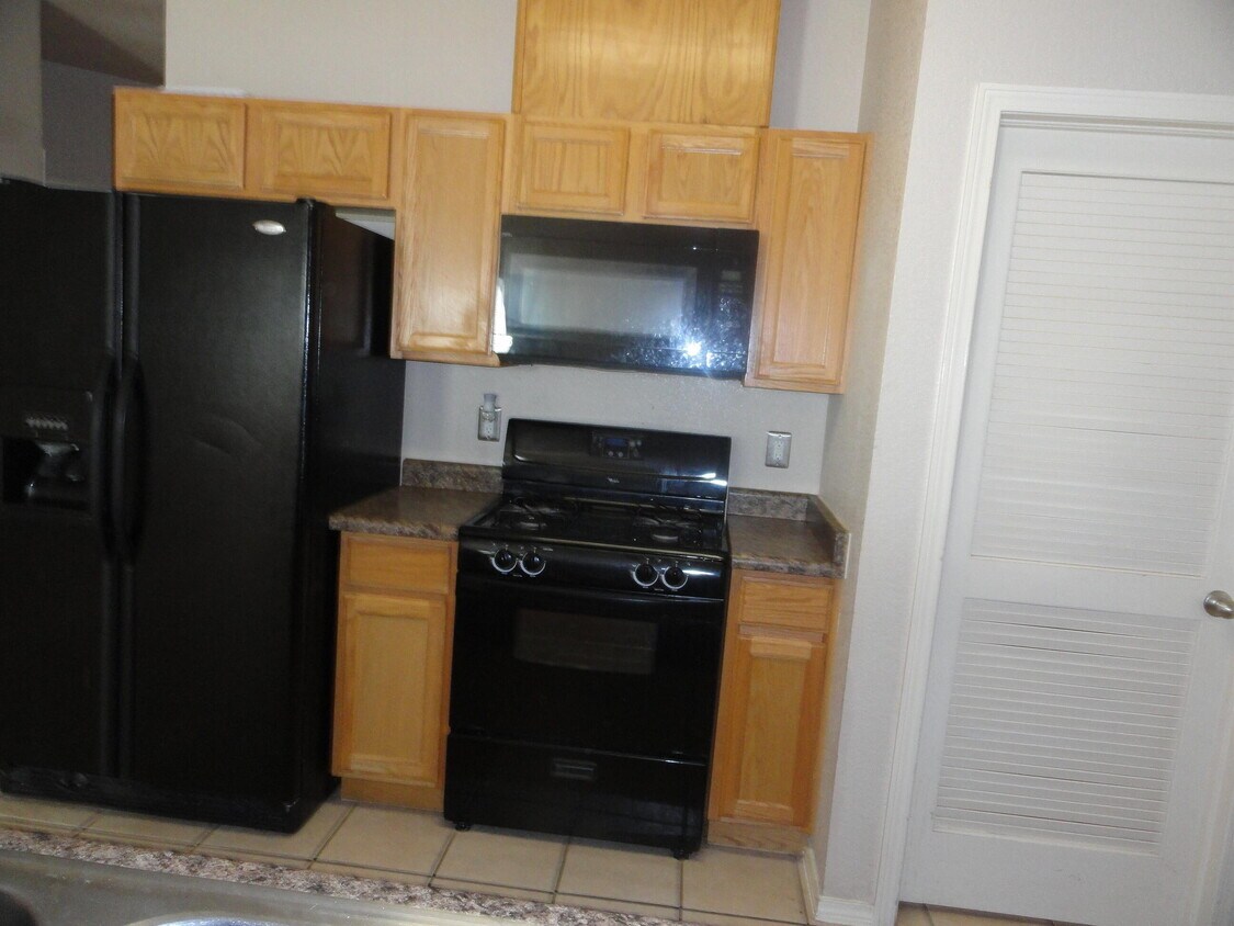 7136 Mesquite Tree Ln, El Paso, TX 79934 House Rental in El Paso, TX