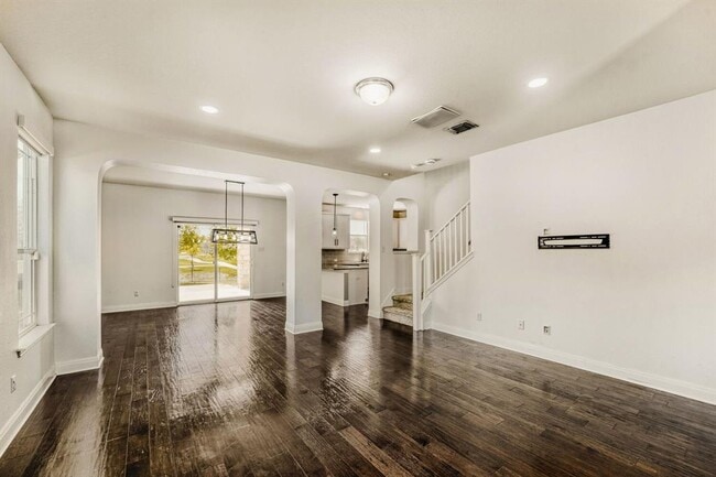 Building Photo - 194 Danish Dr