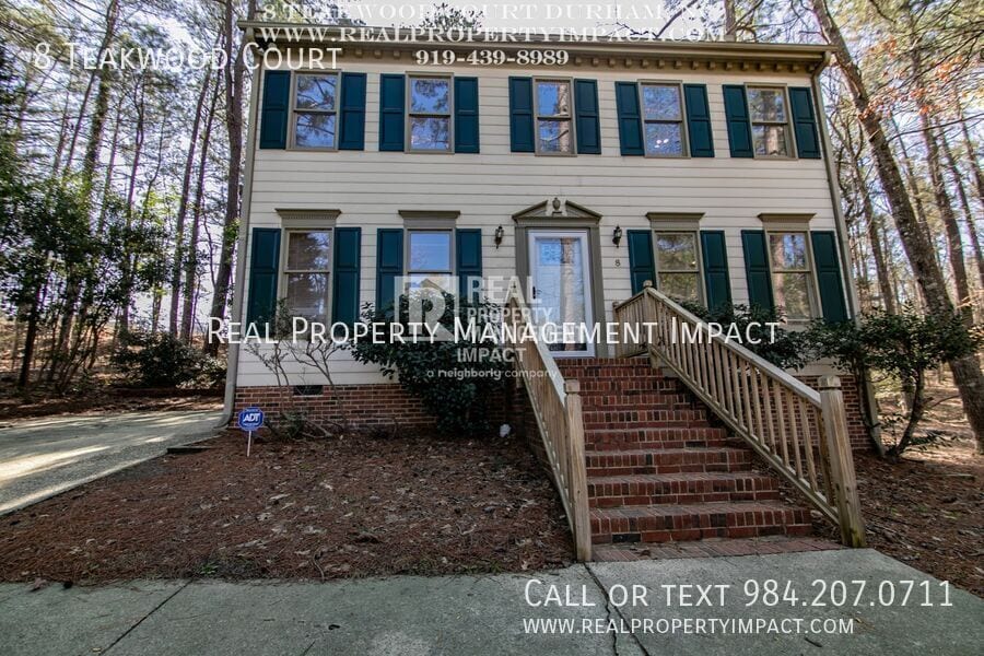 Photo - 8 Teakwood Court-
