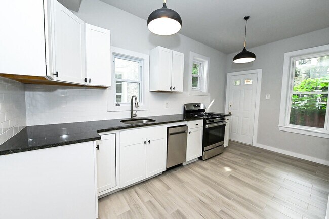 Foto del edificio - New to Market Bright and Clean West Philly...