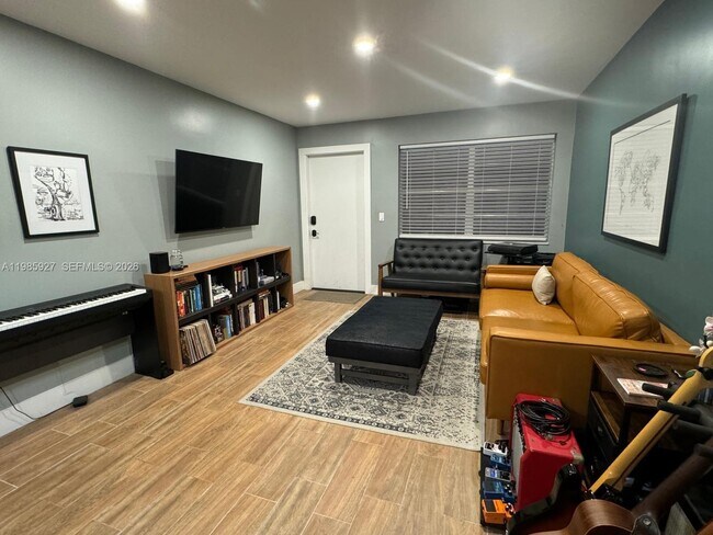 Foto del edificio - 2840 Taylor St