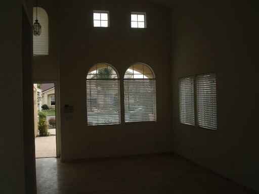 Building Photo - 2321 Tree Line Dr