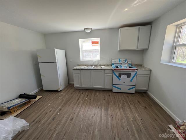 Foto del edificio - 2322 Shade Tree St