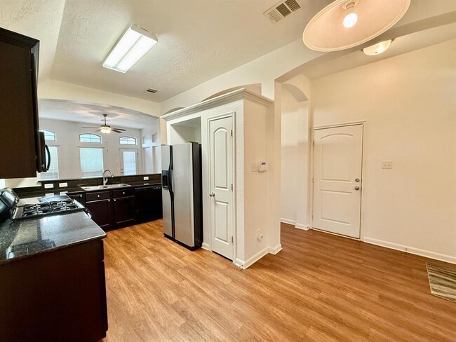 Foto del edificio - 2007 Timberline Ct