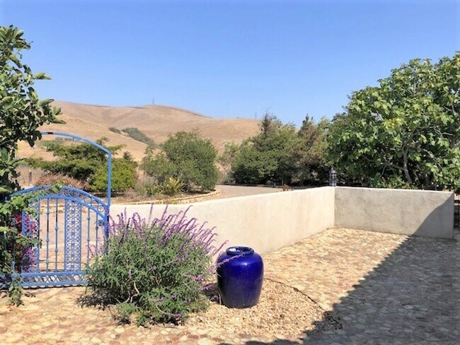 Foto del edificio - 6006 Los Osos Valley Rd