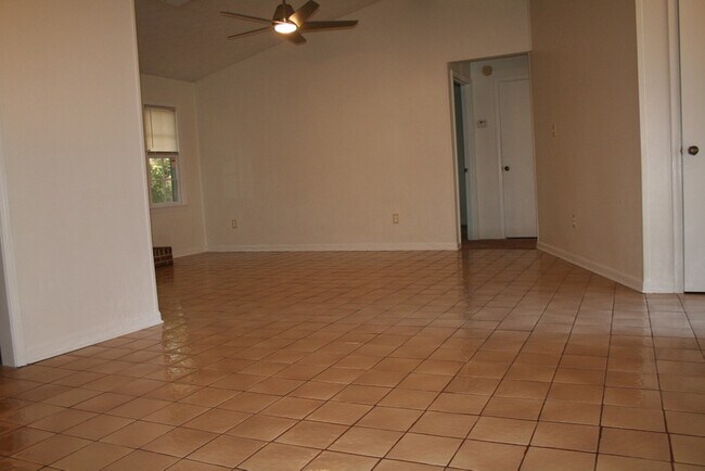 Building Photo - 4632 Hamlet Walk SE