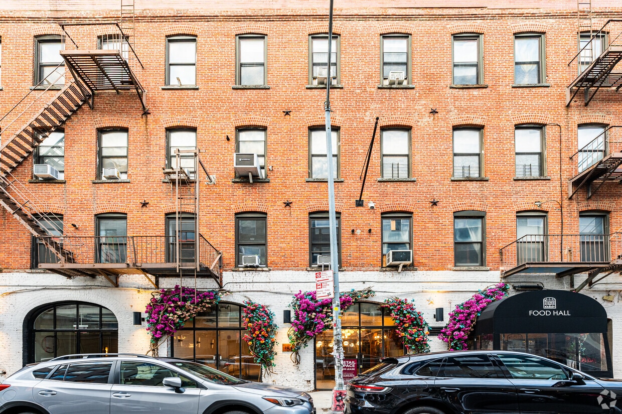 103 N 3rd St - 190 Berry St