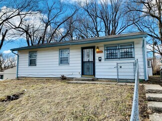 Building Photo - 5706 E 40th Terrace