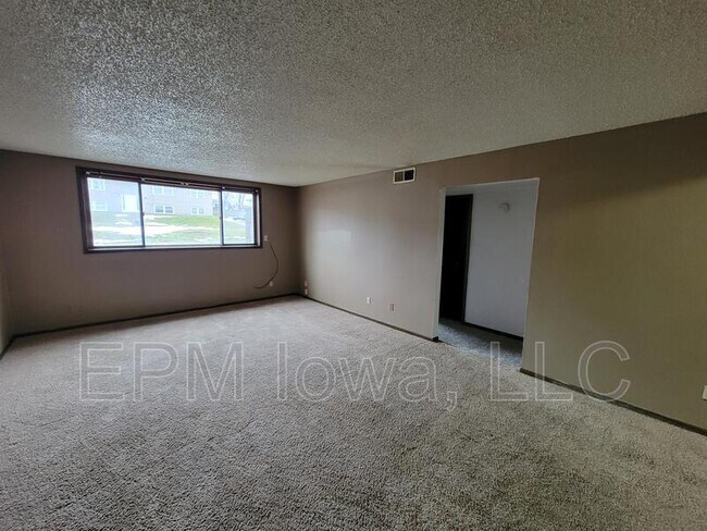 Foto del edificio - 1211 Langley Rd