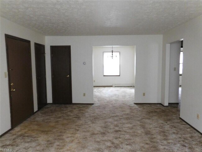 Building Photo - 5008 West Blvd