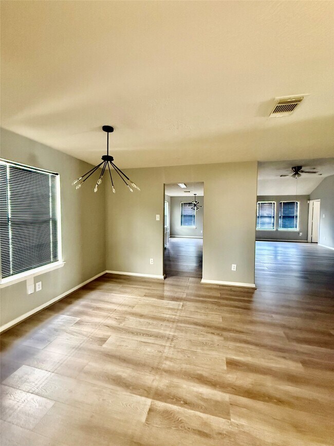 Foto del edificio - 6506 Beeston Hill Dr