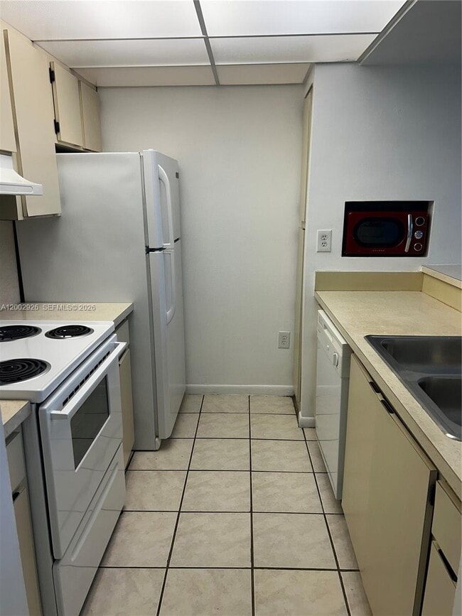 Building Photo - 6955 NW 186th St