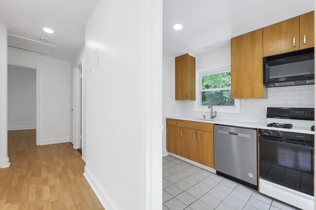 Building Photo - 179 Christie Heights St