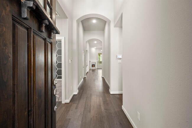 Building Photo - 150 Mayfield Dr