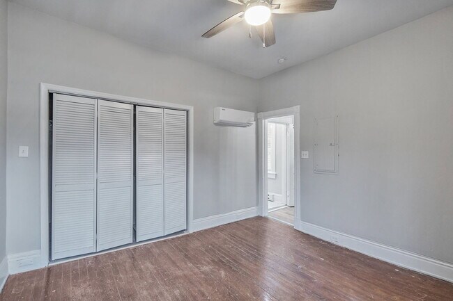 Foto del edificio - 2215 W Grace St