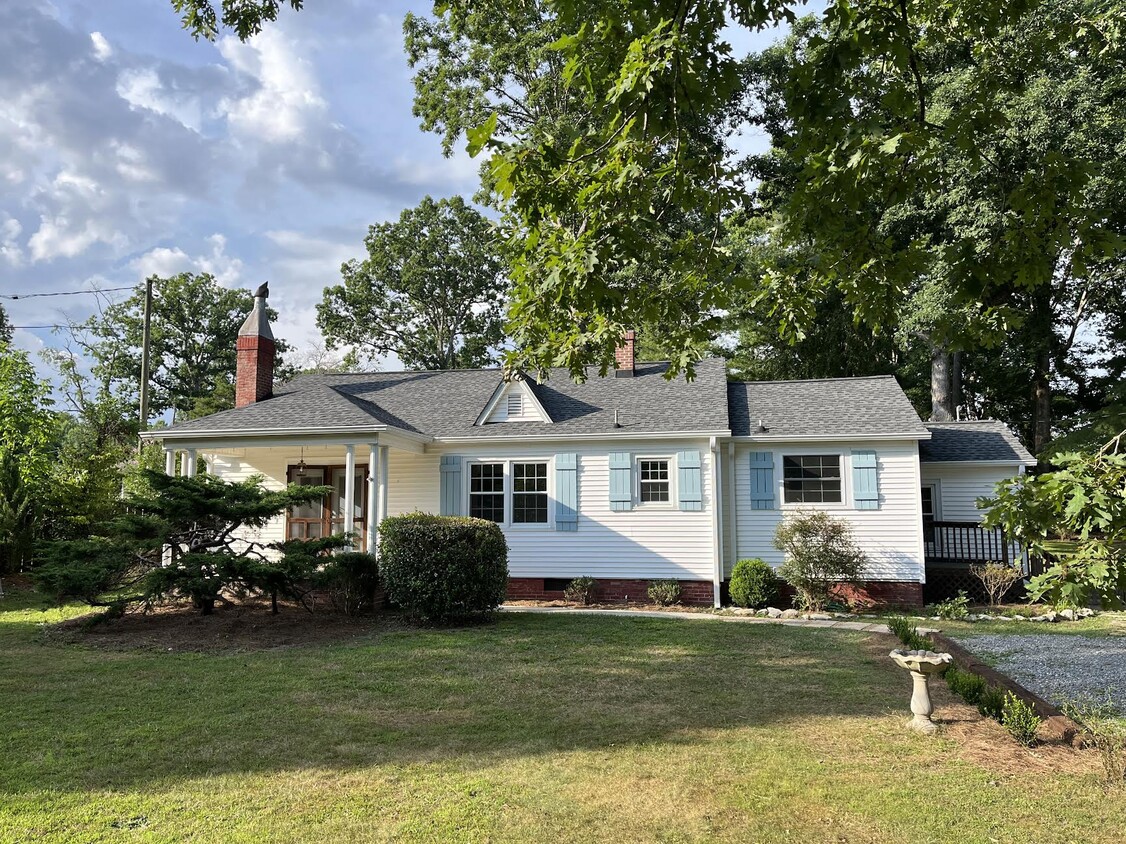 Primary Photo - 1514 Greenville Hwy