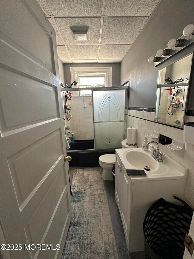 Foto del edificio - 651 2nd Ave