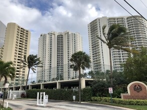 Building Photo - 2800 N Ocean Dr