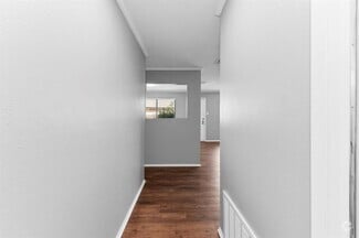 Building Photo - 1703 W Mesa Park Dr