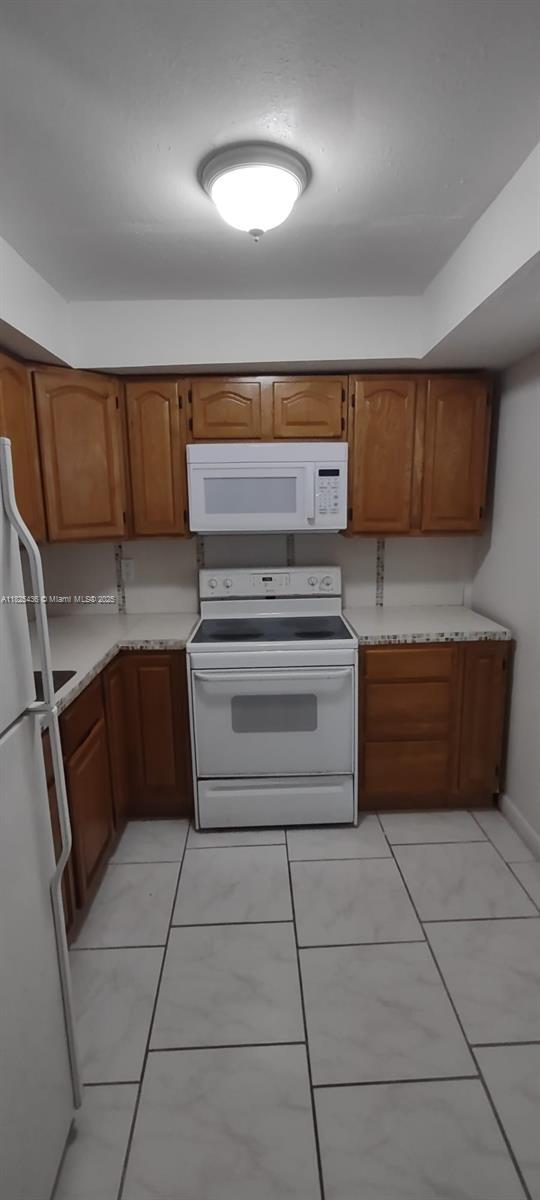 Foto del edificio - 15600 NW 7th Ave