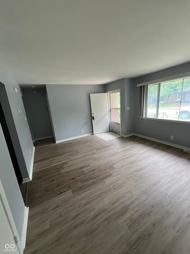 Building Photo - 7201 N Ralston Ave