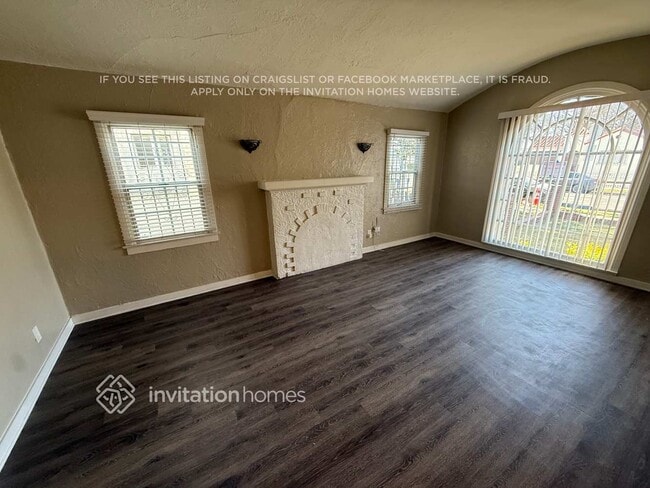 Foto del edificio - 2062 W 65th St