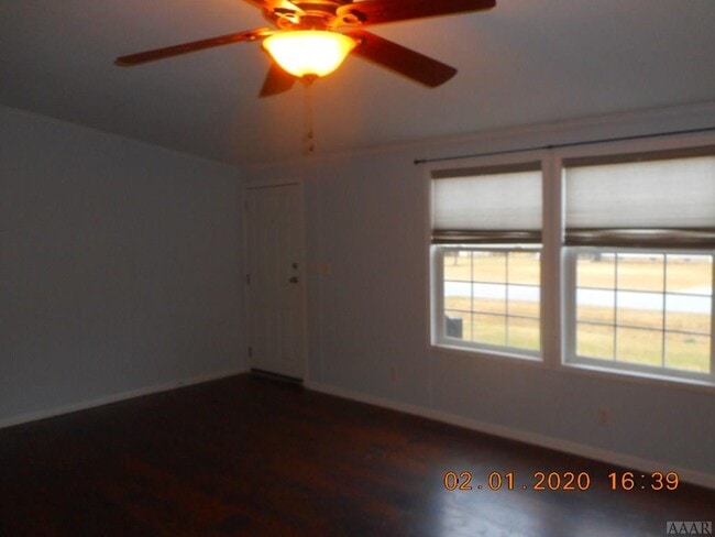Building Photo - 126 Madeline Ln