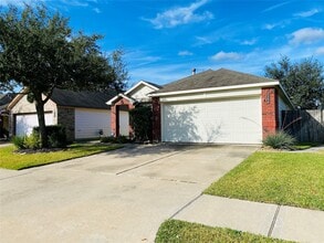 Building Photo - 24638 Lakecrest Village Dr