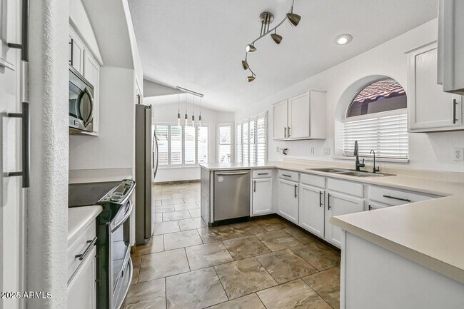 Foto del edificio - 4627 E White Aster St