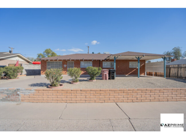 Foto del edificio - This Cozy 4/2 Scottsdale House Offers the ...