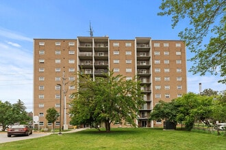 Building Photo - Rivershore Tower Apartments