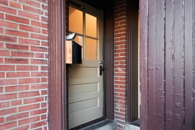 Building Photo - 755 Marshall Ave