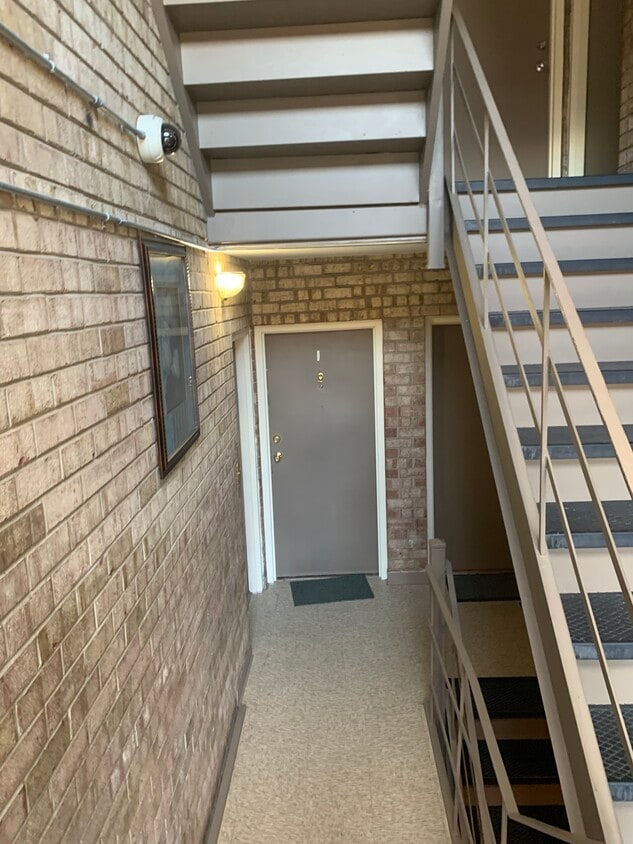 7615 Fountainebleau Dr Unit 2119, New Carrollton, MD 20784 Condo for