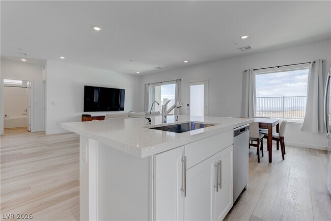 Foto del edificio - 904 Kings Clf Ln
