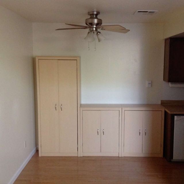 Building Photo - Condo For Rent in Modesto