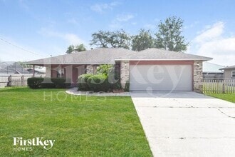 Building Photo - 5418 Shore Dr