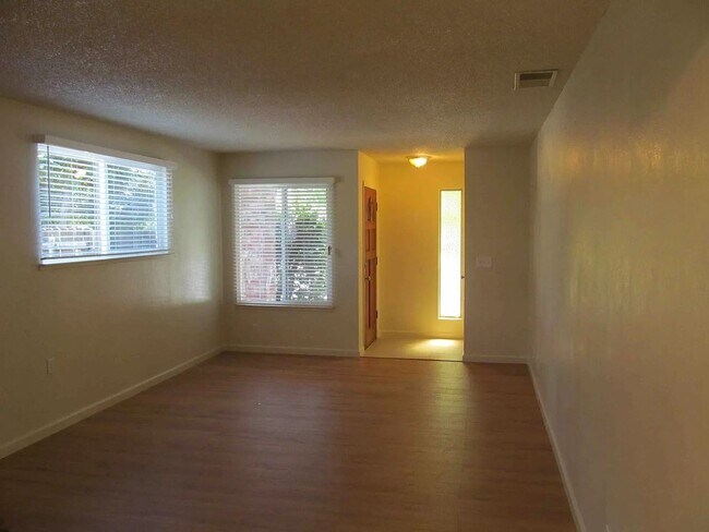 Foto del edificio - 1723 Kent St